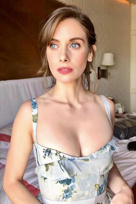 Alison Brie Nude Leaks OnlyFans Photo 441