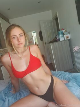 Lana Explicit Nude Leaks OnlyFans Photo 14