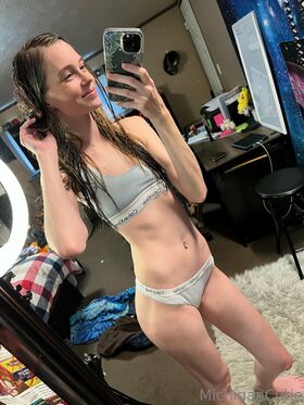 michigancutiefree Nude Leaks OnlyFans Photo 19
