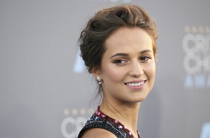 Alicia Vikander Nude Leaks OnlyFans Photo 84