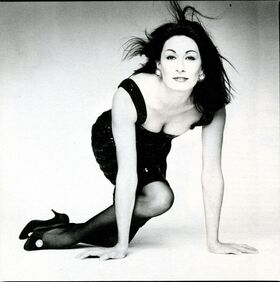 Anjelica Huston