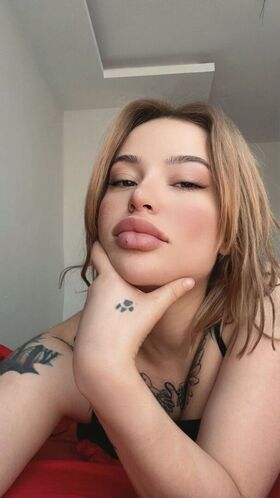 Arzu Ylmaz Nude Leaks OnlyFans Photo 16