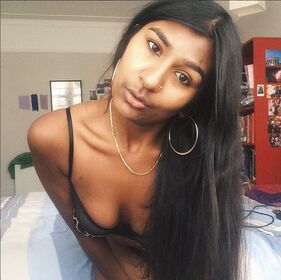 Ash Sarkar Nude Leaks OnlyFans Photo 7