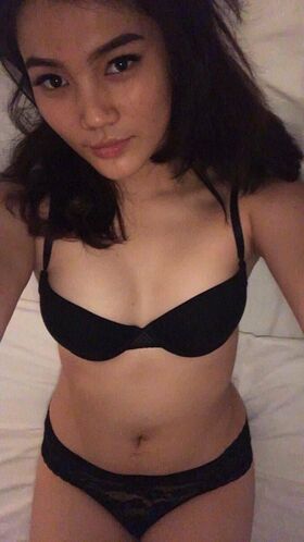 Audya Ananta Nude Leaks OnlyFans Photo 10