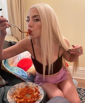 Ava Max