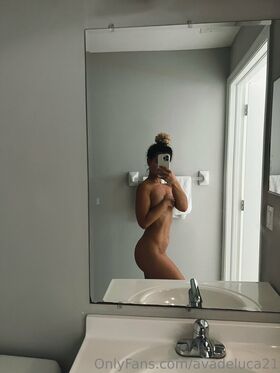 avadeluca21 Nude Leaks OnlyFans Photo 20