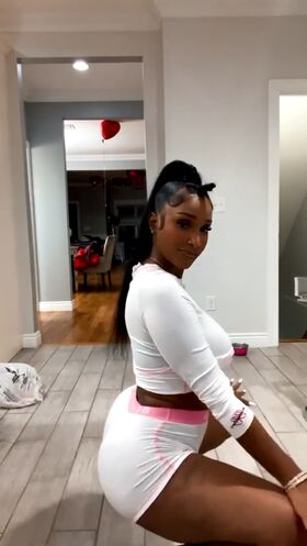 Bernice Burgos Nude Leaks OnlyFans Photo 47