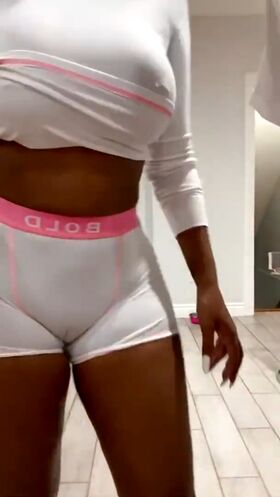 Bernice Burgos Nude Leaks OnlyFans Photo 53