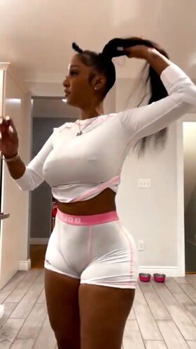 Bernice Burgos Nude Leaks OnlyFans Photo 55