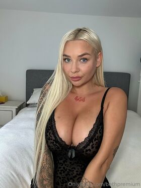 bethpremium Nude Leaks OnlyFans Photo 54