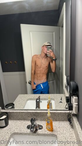 blondeboybradfree