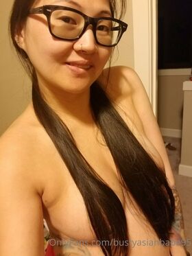 bustyasianbabe95