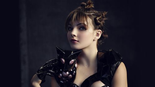 Camren Bicondova