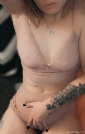 carlyraeofficial Nude Leaks OnlyFans Photo 30