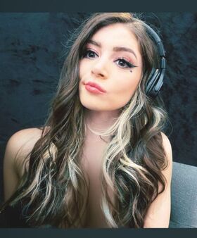 Chrissy Costanza