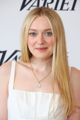 Dakota Fanning Nude Leaks OnlyFans Photo 177