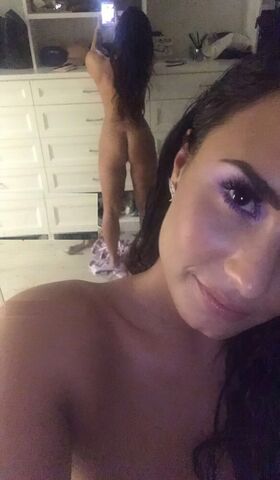Demi Lovato Nude Leaks OnlyFans Photo 280