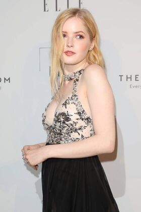 Ellie Bamber