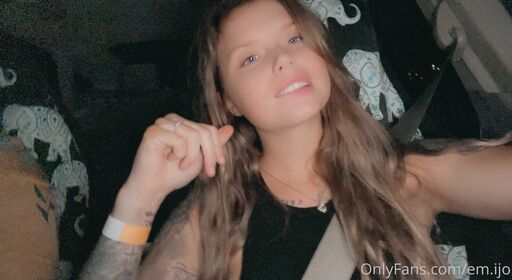 Emmi Rose Nude Leaks OnlyFans Photo 11