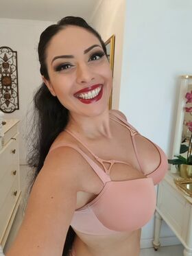 Ezada Sinn Nude Leaks OnlyFans Photo 29