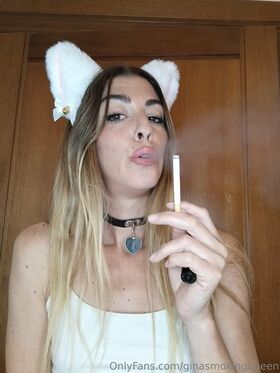 ginasmokingqueen