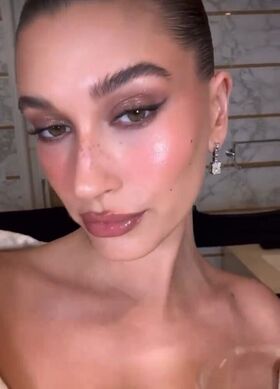 Hailey Baldwin Bieber