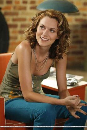 Hilarie Burton