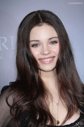 India Eisley