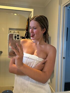 Itssosierra Nude Leaks OnlyFans Photo 13