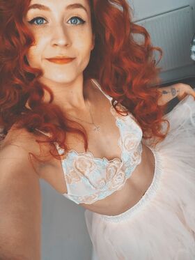 Janet Devlin Nude Leaks OnlyFans Photo 43