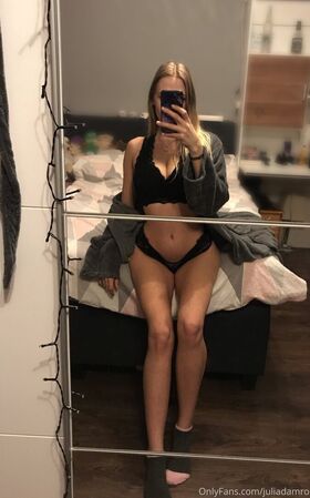 Juliaa420 Nude Leaks OnlyFans Photo 30