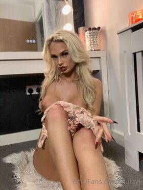 KlutzyK Nude Leaks OnlyFans Photo 26