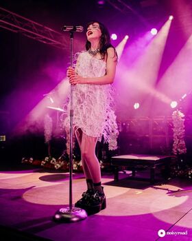 Lauren Mayberry