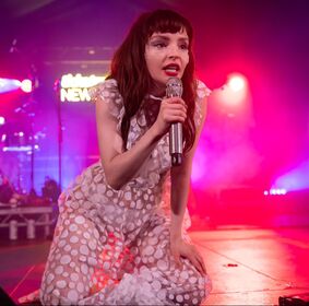 Lauren Mayberry