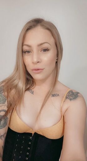 Leah Luv Nude Leaks OnlyFans Photo 18