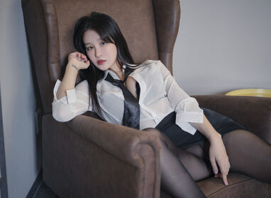 Lee Seol 이설