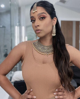 Lilly Singh Nude Leaks OnlyFans Photo 26