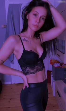 Liz29blr Nude Leaks OnlyFans Photo 30