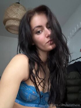 lizisthere Nude Leaks OnlyFans Photo 25