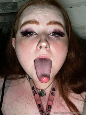 Longtonguebitch