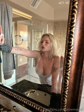 Lottie Moss Nude Leaks OnlyFans Photo 24