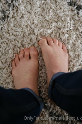 male_feet_uk