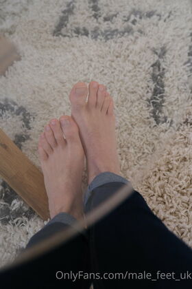 male_feet_uk