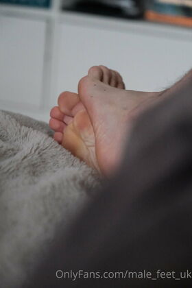 male_feet_uk