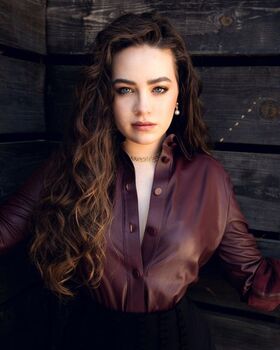 Mary Mouser