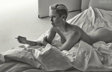 Miley Cyrus Nude Leaks OnlyFans Photo 670