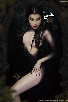 Morgana Threnody in Velvet