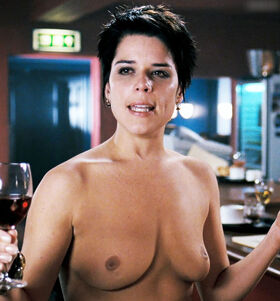 Neve Campbell Nude Leaks OnlyFans Photo 32