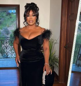 Niecy Nash Nude Leaks OnlyFans Photo 43