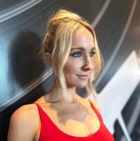 Nikki Glaser